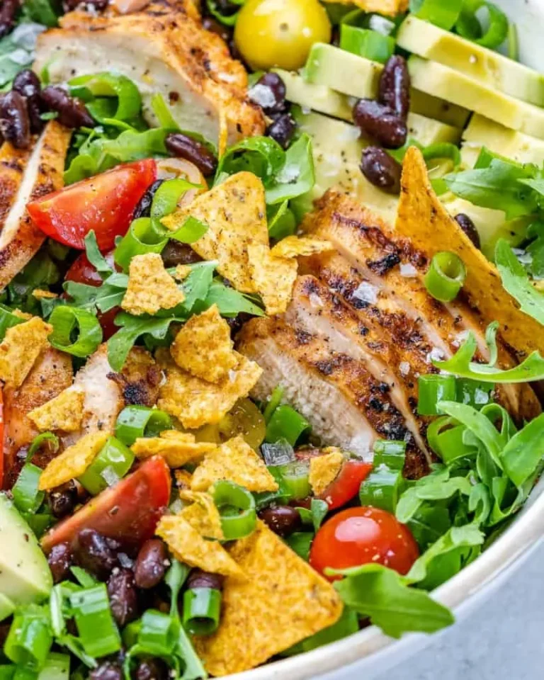 Healthy grilled chicken salad