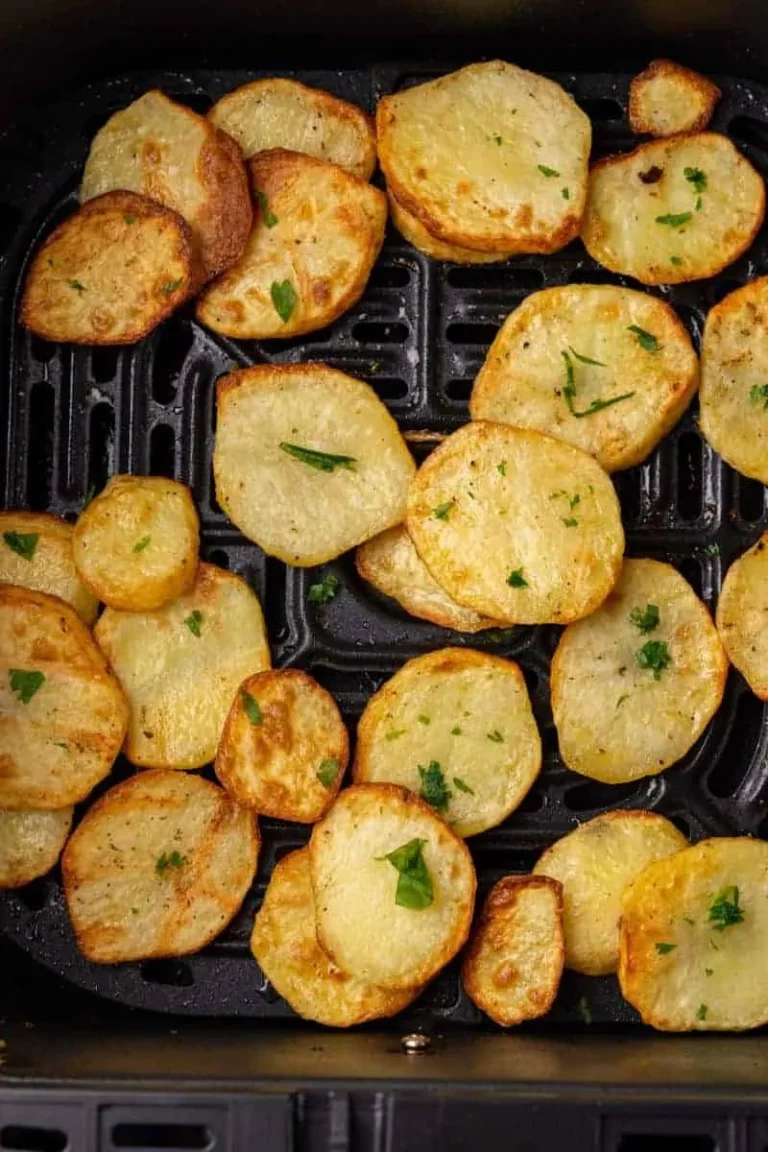 Sliced potatoes in air fryer