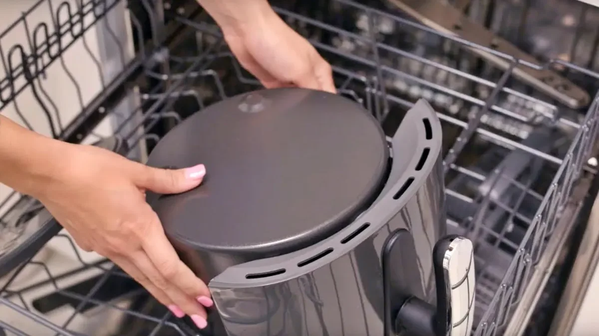 air fryer basket dishwasher cleaning mistakes