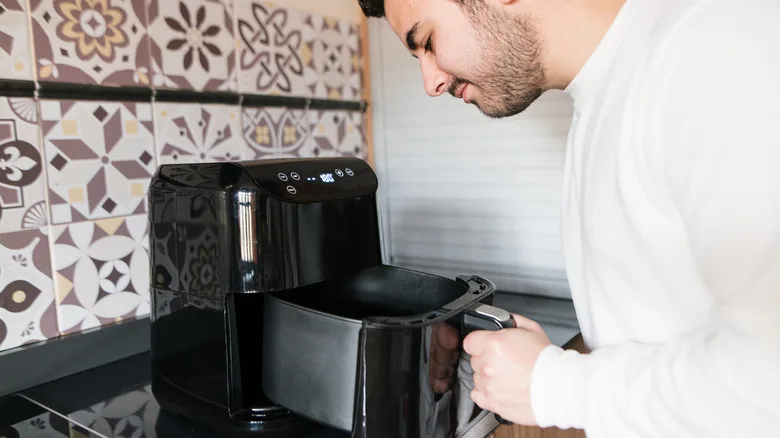 air fryer cleaning safety