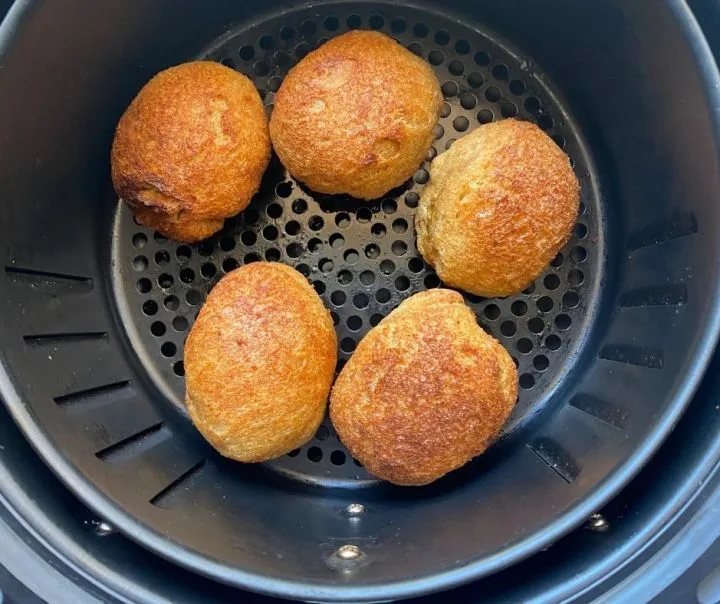 air fryer overcrowding mistake
