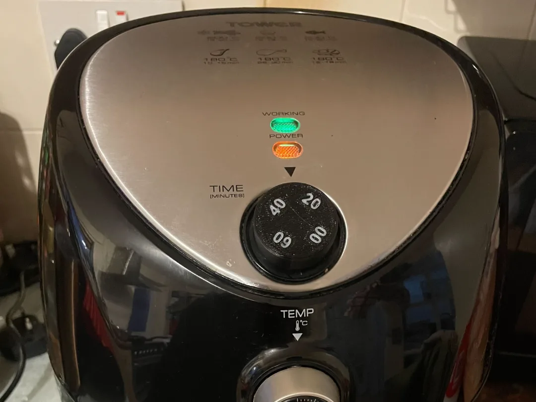 how to use an air fryer timer for staged cooking