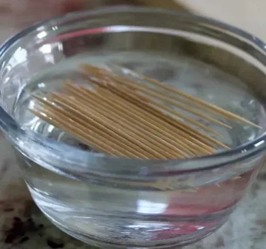 soak wooden toothpicks for air fryer